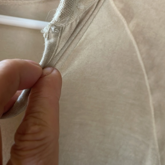 Pol Tan Tiered Ruffled Blouse EUC
small flaw to button loop as see in pics - Picture 4 of 6